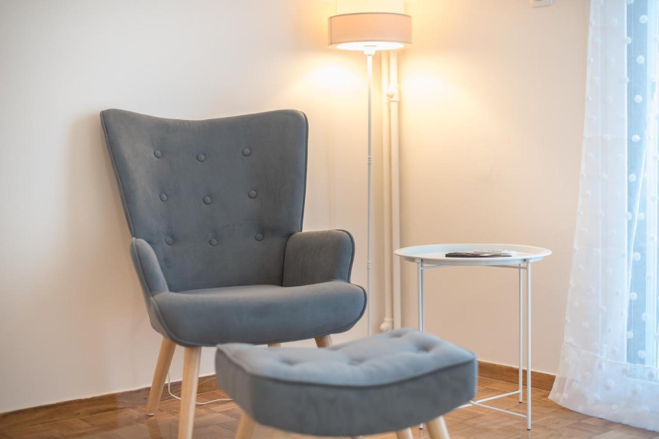 F&k Aphrodite Apartment *